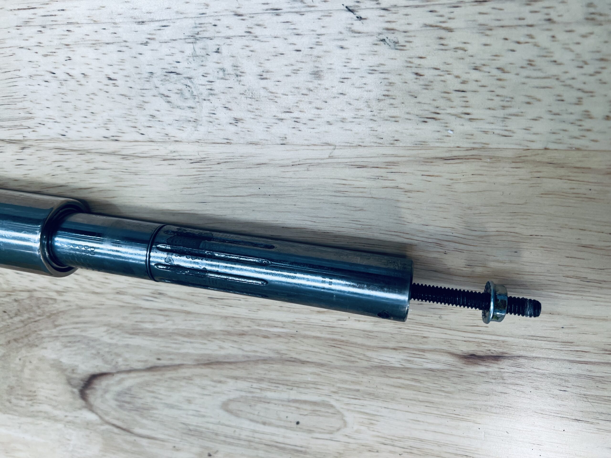 Damaged torque wrench with slipping handle and internal bearing failure